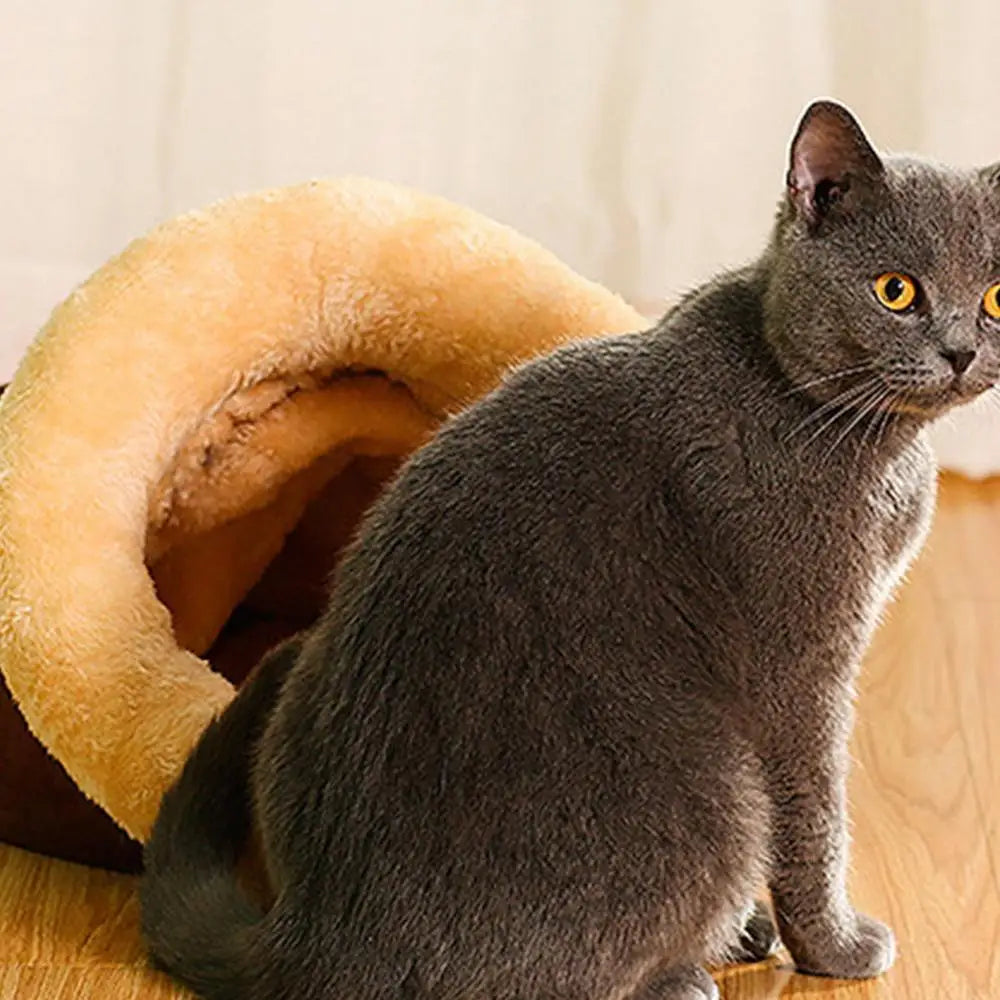 Semi-Enclosed Cat Cave Bed – Soft Tunnel Hideaway